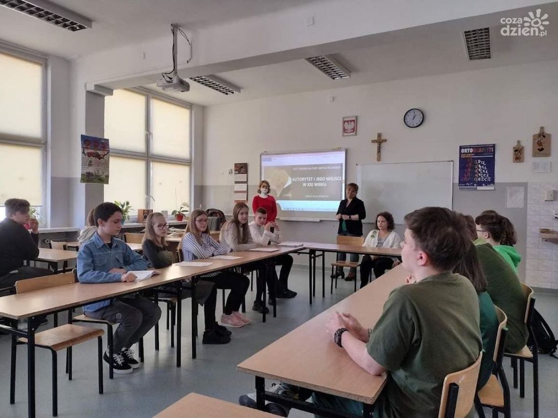 Nowi ale znani dyrektorzy w ostrowieckich przedszkolach i szkołach podstawowych