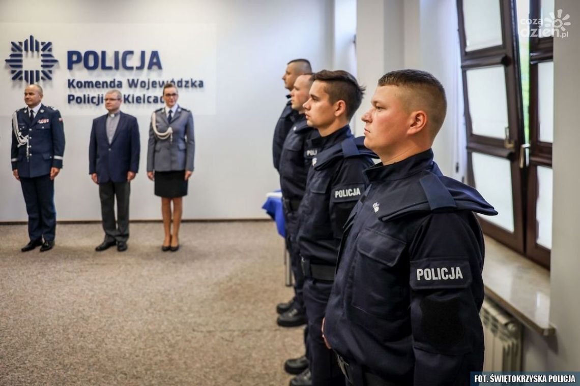 Nowi policjanci złożyli ślubowanie Nowi policjanci złożyli ślubowanie