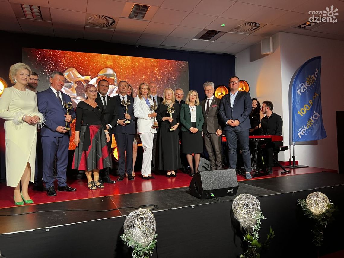 Nowińskie Perły Biznesu przyznane. Znamy liderów przedsiębiorczości w regionie Nowińskie Perły Biznesu przyznane. Znamy liderów przedsiębiorczości w regionie