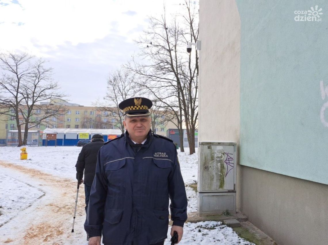 Nowoczesna kamera strzeże bezpieczeństwa na "Stawkach" w Ostrowcu Nowoczesna kamera strzeże bezpieczeństwa na "Stawkach" w Ostrowcu