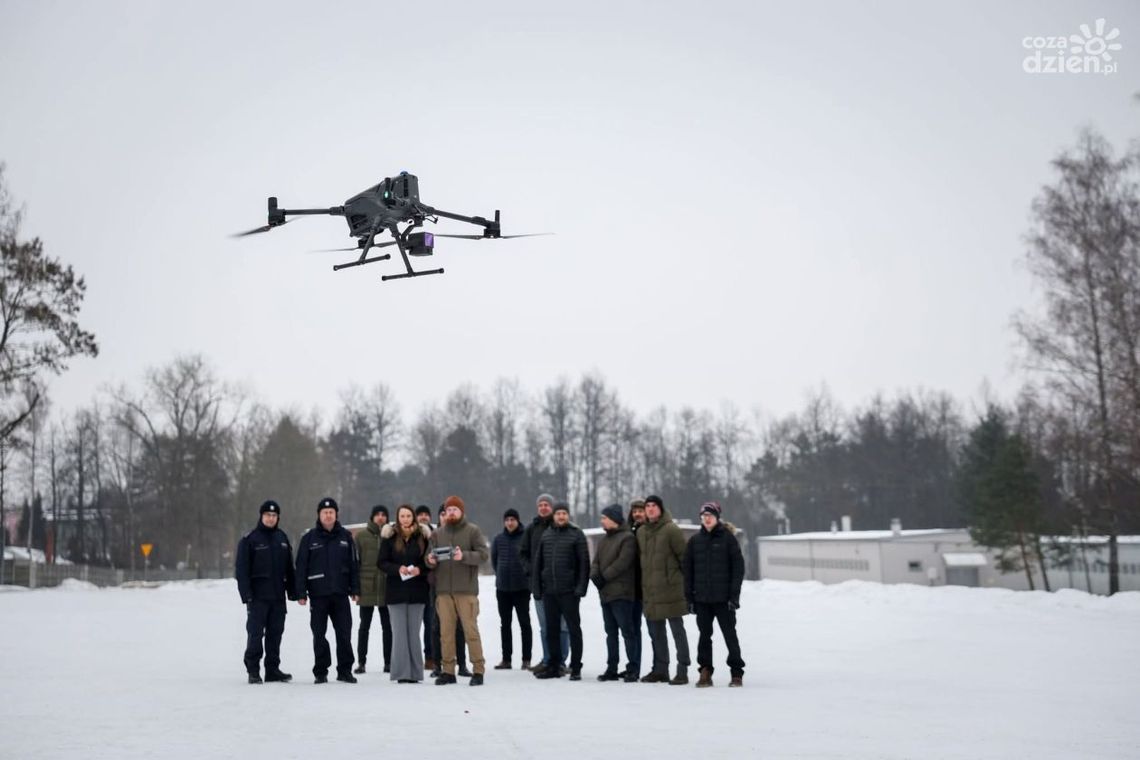 Nowoczesny dron ze skanerem 3D w służbie świętokrzyskiej Policji Nowoczesny dron ze skanerem 3D w służbie świętokrzyskiej Policji