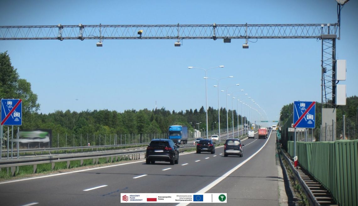Nowy odcinkowy pomiar prędkości na S7 pod Kielcami już działa Nowy odcinkowy pomiar prędkości na S7 pod Kielcami już działa