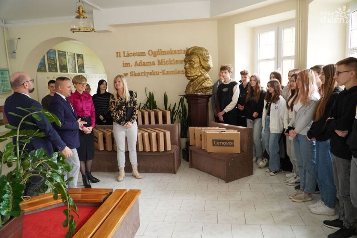 Nowy sprzęt informatyczny dla skarżyskich jednostek samorządowych Nowy sprzęt informatyczny dla skarżyskich jednostek samorządowych