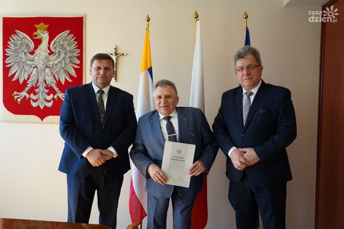 Nowy Świętokrzyski Wojewódzki Inspektor Ochrony Roślin i Nasiennictwa Nowy Świętokrzyski Wojewódzki Inspektor Ochrony Roślin i Nasiennictwa