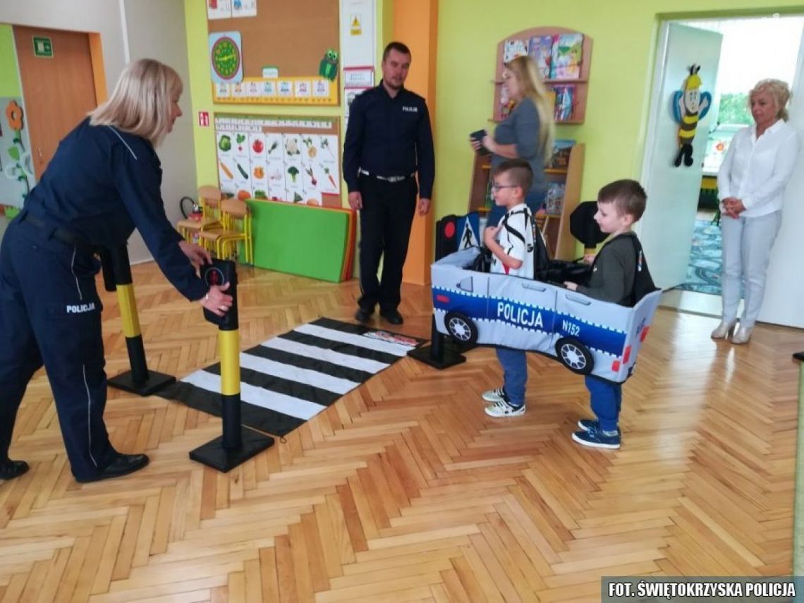 O bezpieczeństwie z przedszkolakami O bezpieczeństwie z przedszkolakami