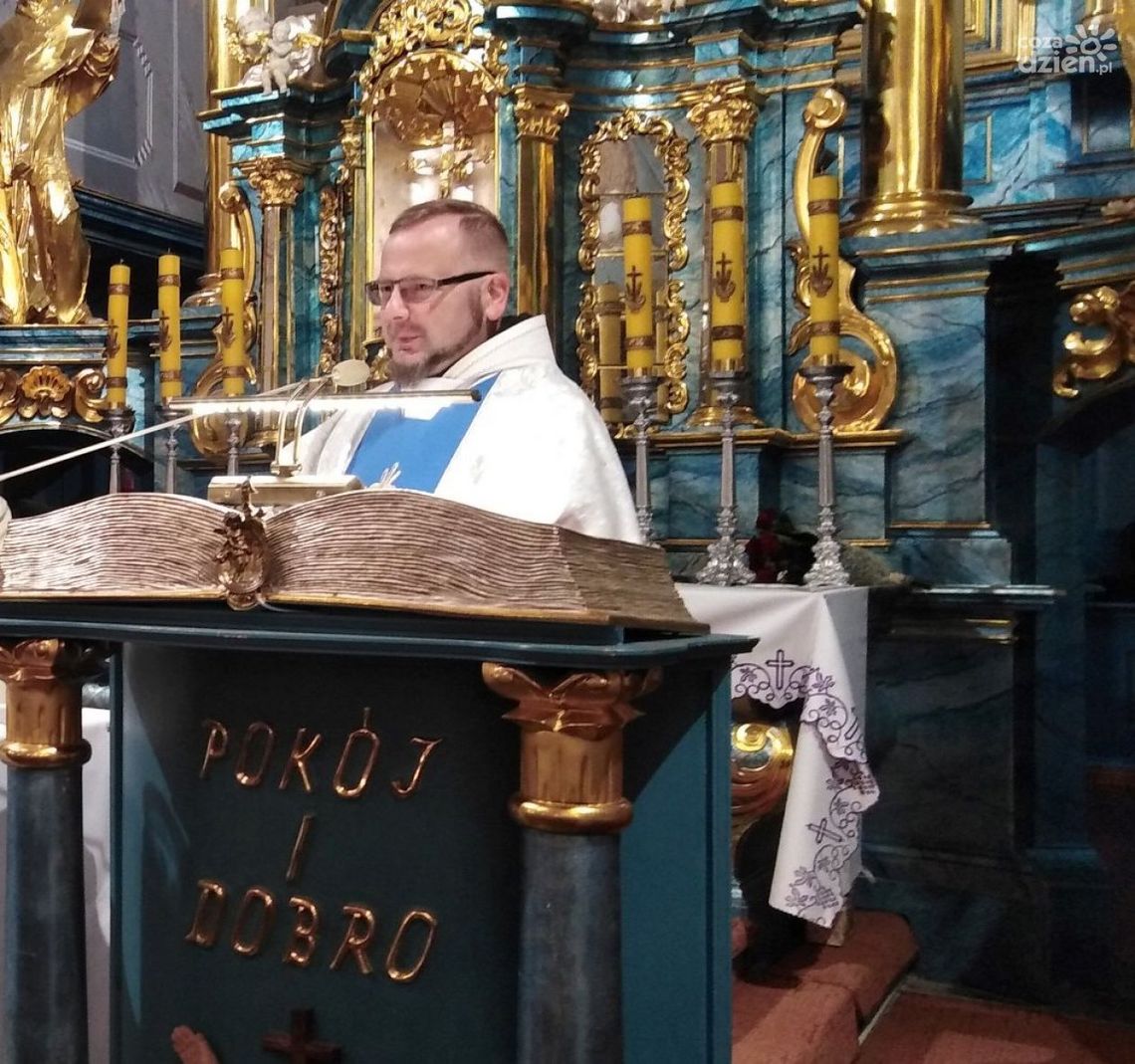 o. Edgar Semeniuk: Zatrzymajmy się i postarajmy się odkryć właściwy sens Świąt Bożego Narodzenia o. Edgar Semeniuk: Zatrzymajmy się i postarajmy się odkryć właściwy sens Świąt Bożego Narodzenia