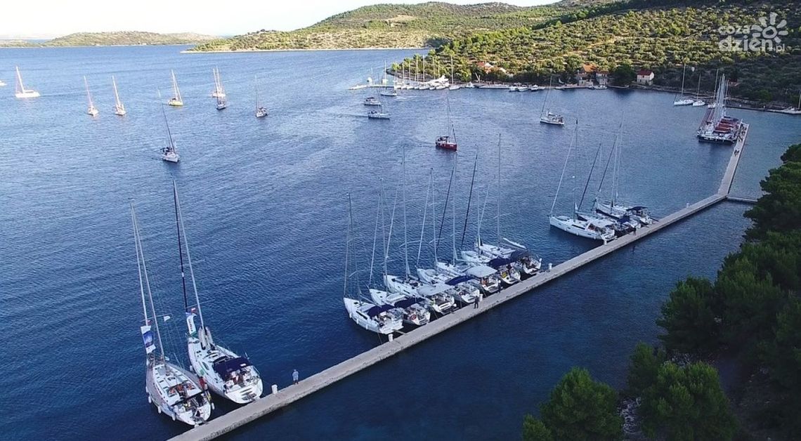 Obozy żeglarskie z patentem – pomysł na niezapomniane wakacje dla nastolatka Obozy żeglarskie z patentem – pomysł na niezapomniane wakacje dla nastolatka