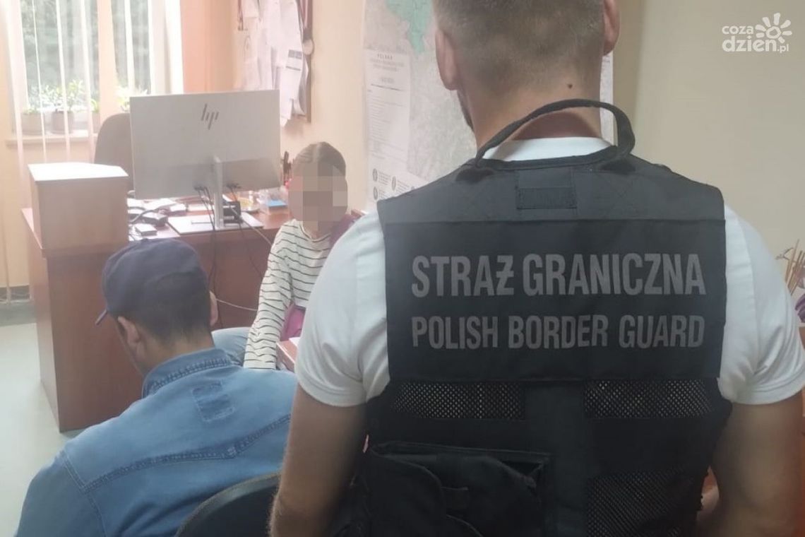 Obywatele Tadżykistanu i Indii zatrzymani w Kielcach Obywatele Tadżykistanu i Indii zatrzymani w Kielcach