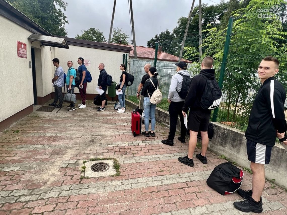 Ochotnicy marsz do wojska! Ochotnicy marsz do wojska!