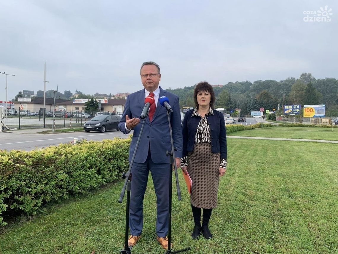 Ochrona zdrowia, rolnictwo i program mieszkaniowy wg Andrzeja Szejny z Nowej Lewicy Ochrona zdrowia, rolnictwo i program mieszkaniowy wg Andrzeja Szejny z Nowej Lewicy