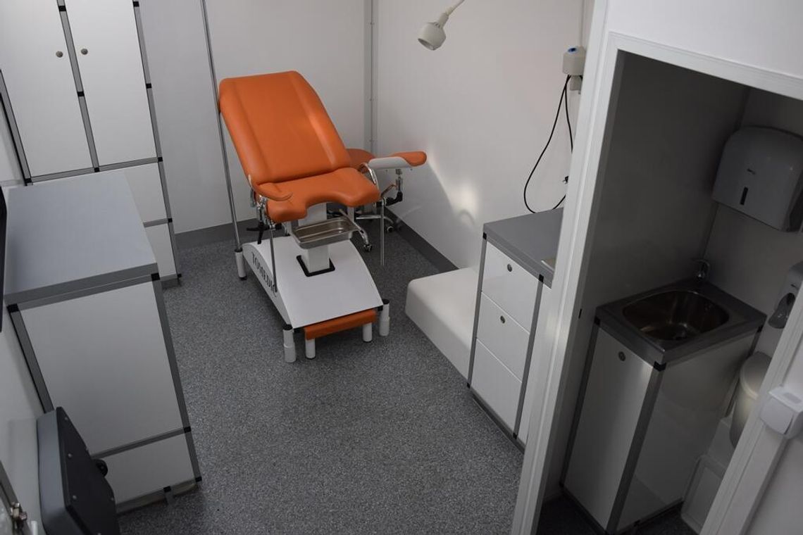 Od 1 sierpnia koniec z klasyczną cytologią w programie NFZ. Kobiety będą wykonywać test HPV HR 31000