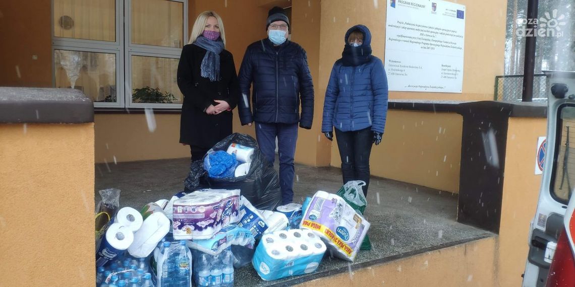 "Od serca dla ludzi" - ćmielowianie chętnie pomagają
"Od serca dla ludzi" - ćmielowianie chętnie pomagają