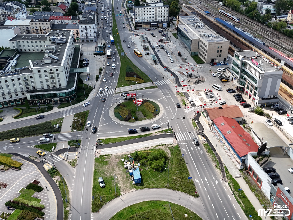 Od soboty zmiany przy dworcu w Kielcach. Na ważnym skrzyżowaniu powstanie tymczasowe rondo Od soboty zmiany przy dworcu w Kielcach. Na ważnym skrzyżowaniu powstanie tymczasowe rondo