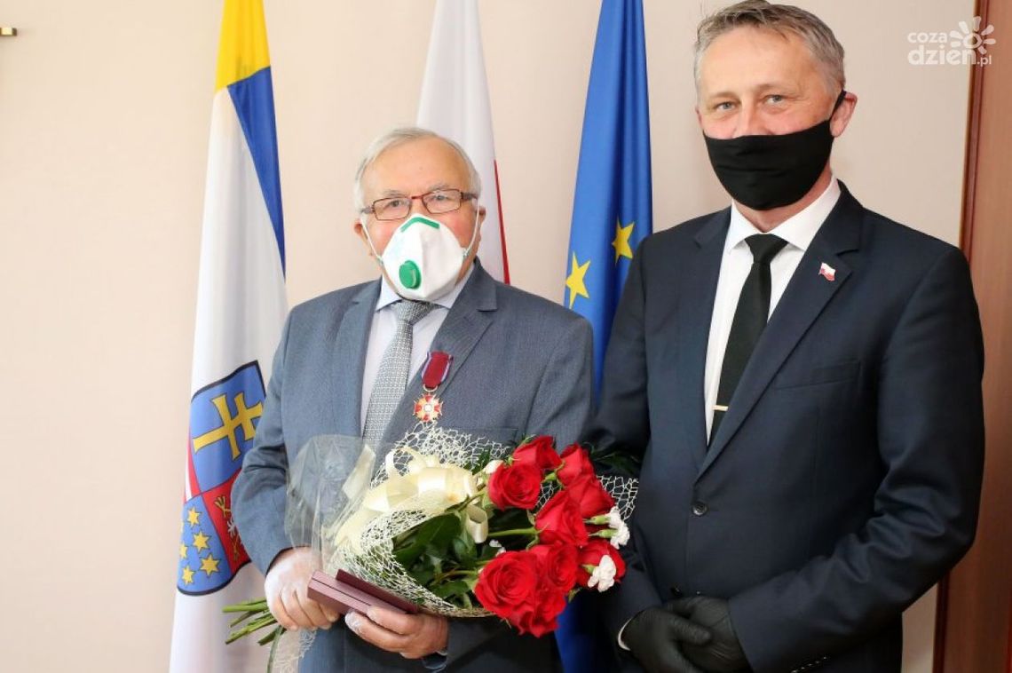 Odznaczenia dla zasłużonych Odznaczenia dla zasłużonych