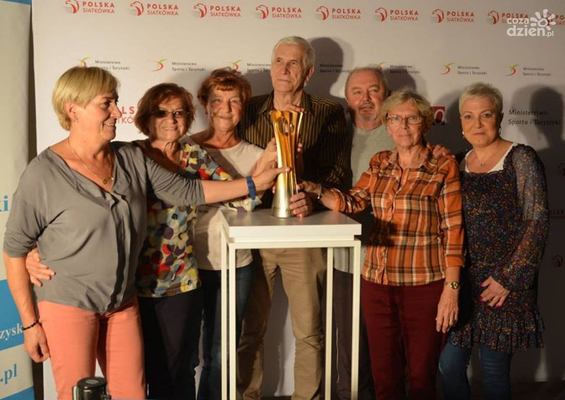 Oglądali, dotykali, fotografowali Oglądali, dotykali, fotografowali