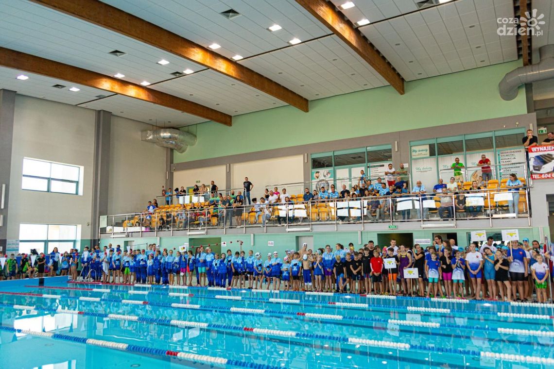 Ogólnopolskie zawody pływackie w Staszowie Ogólnopolskie zawody pływackie w Staszowie