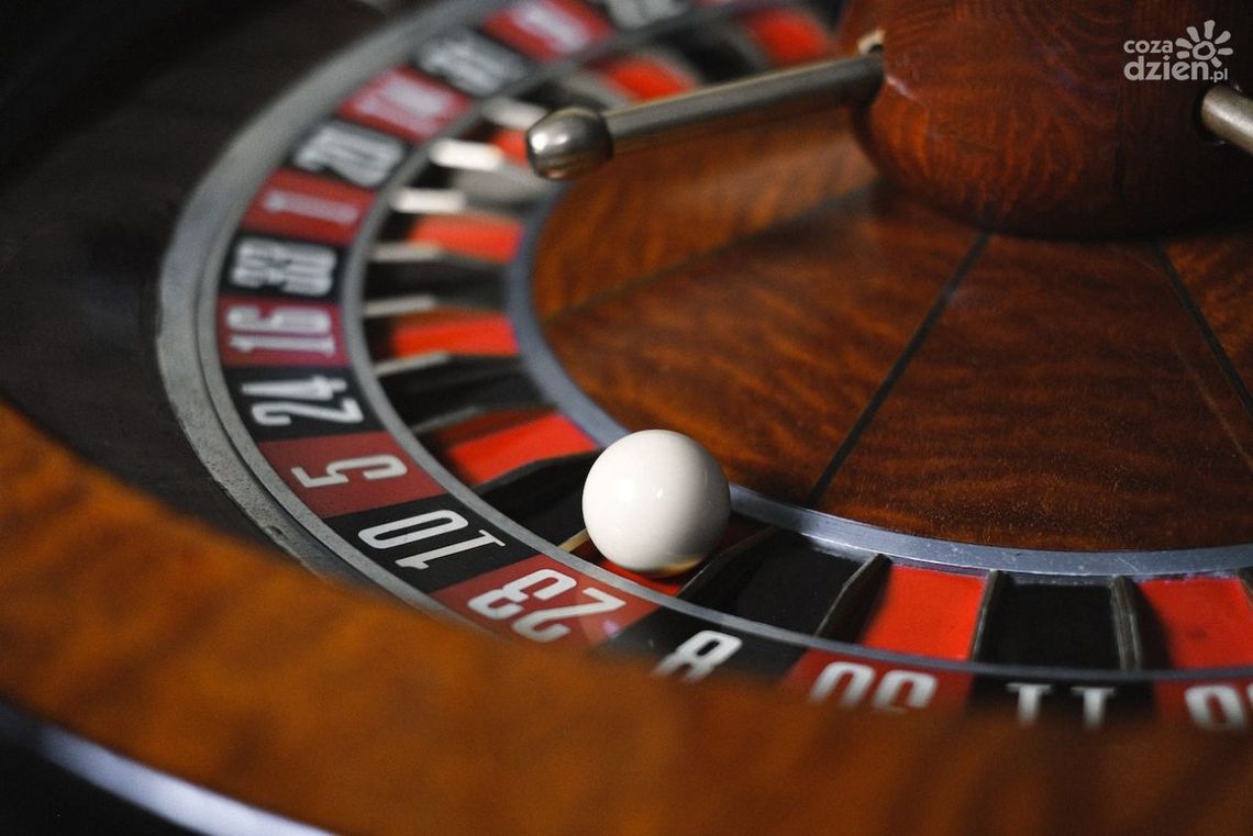 Okradł pracodawcę na 12 tysięcy złotych. Wszystko przegrał w kasynie Okradł pracodawcę na 12 tysięcy złotych. Wszystko przegrał w kasynie