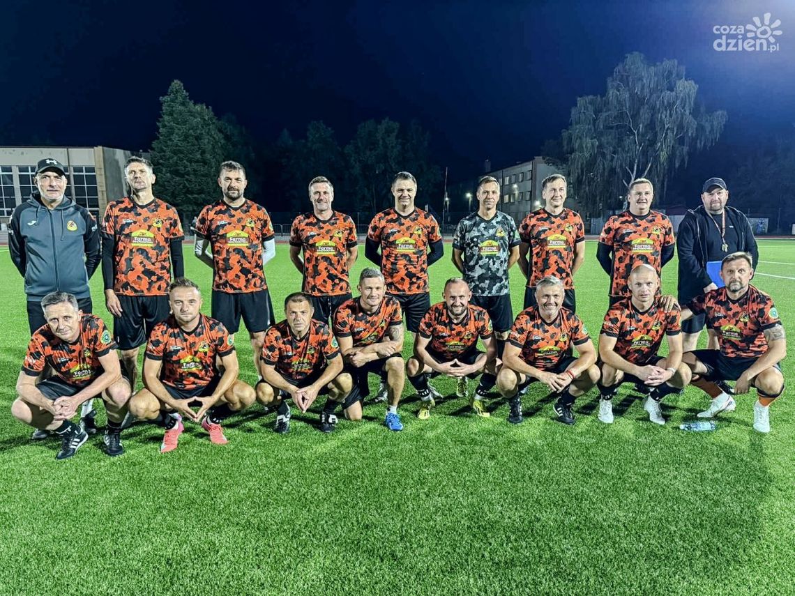 Oldboje KSZO pierwszym liderem drugiego sezonu Świętokrzyskiej Ligi Oldbojów Oldboje KSZO pierwszym liderem drugiego sezonu Świętokrzyskiej Ligi Oldbojów