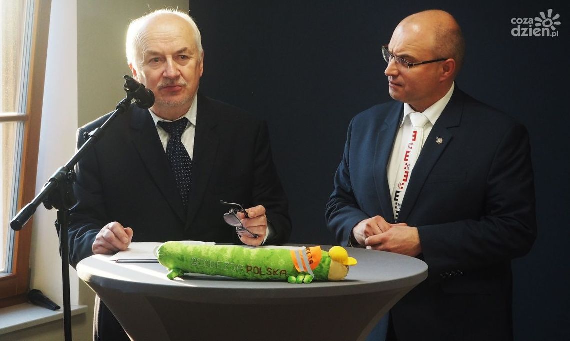 Opatów. Geodezyjny azymut Opatów. Geodezyjny azymut