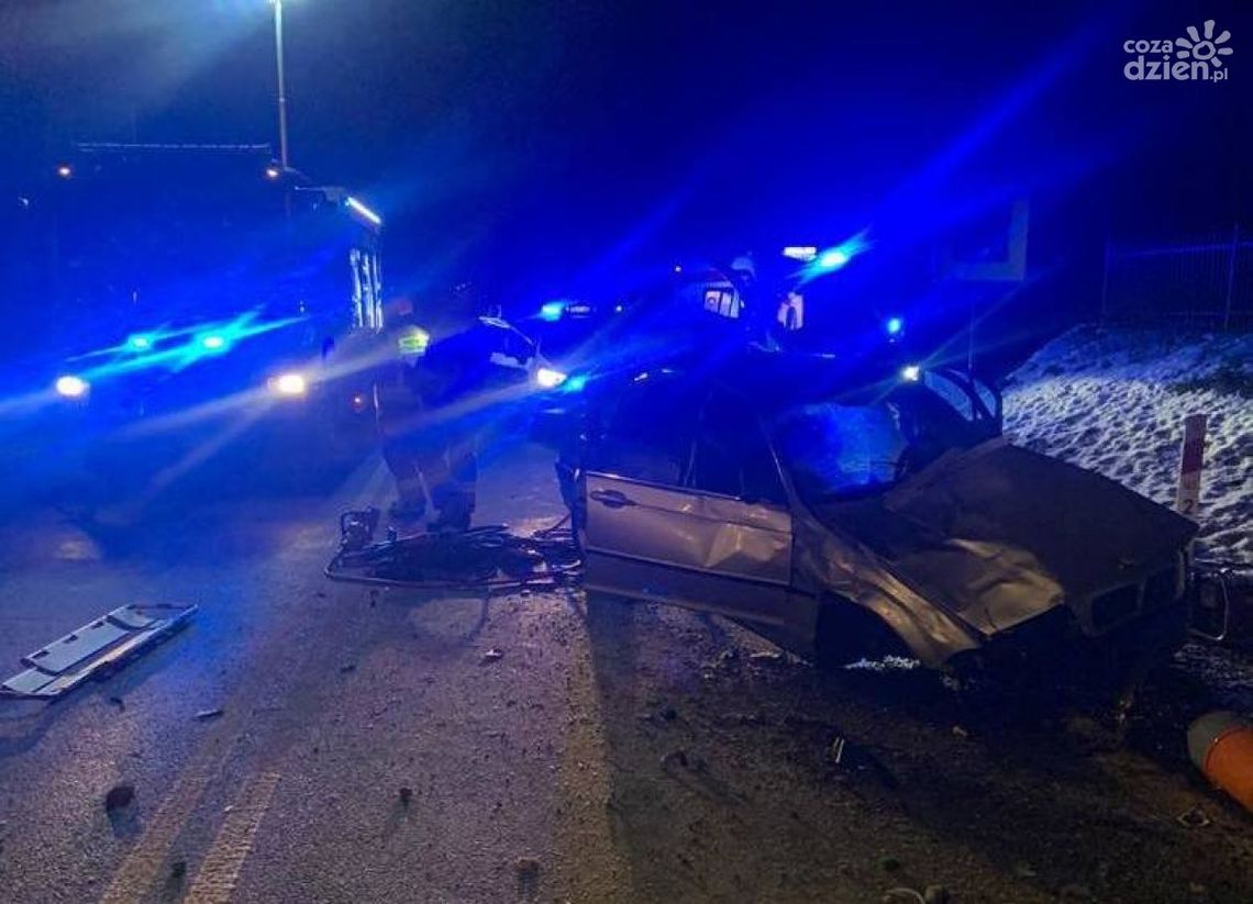 Opatów: Groźny wypadek pod osłoną nocy