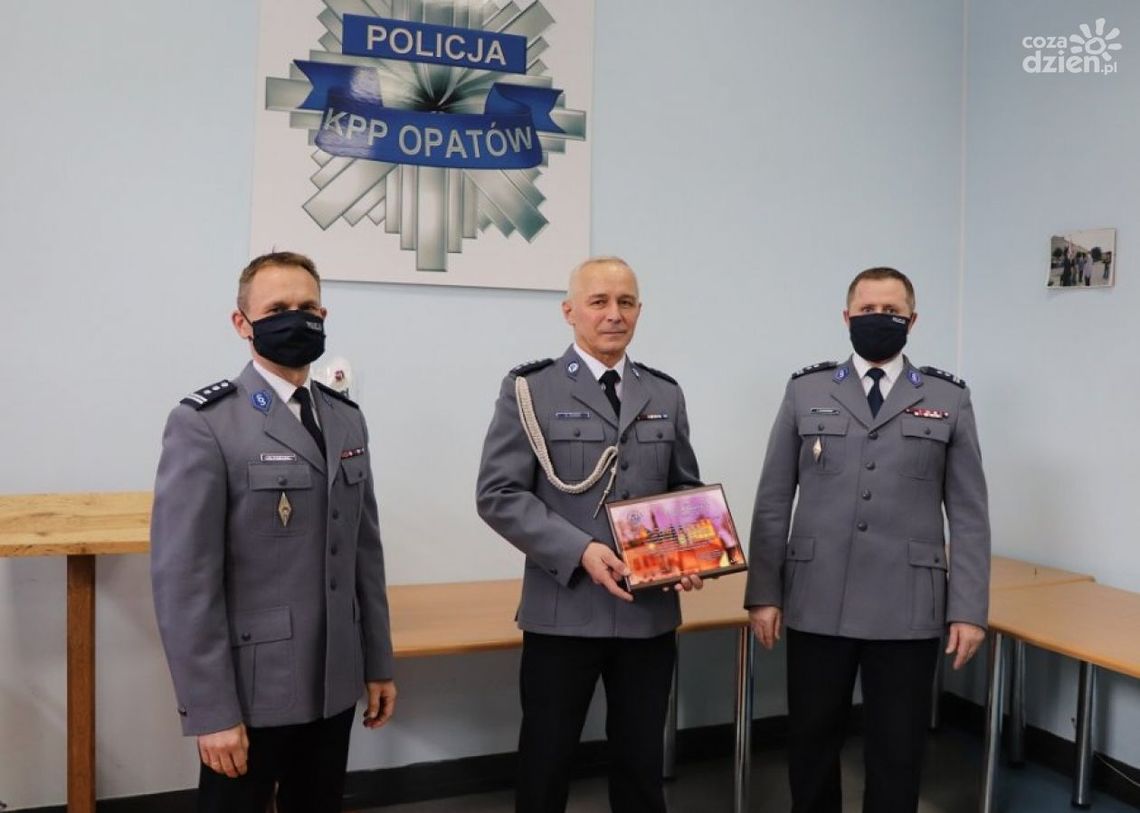 Opatów: pożegnanie z mundurem Opatów: pożegnanie z mundurem