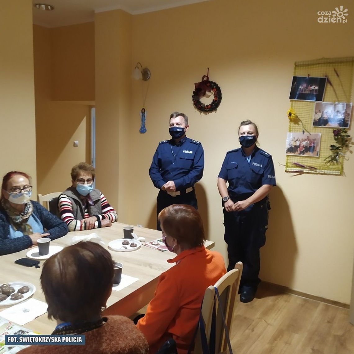 Opatowscy seniorzy "świecą" przykładem Opatowscy seniorzy "świecą" przykładem