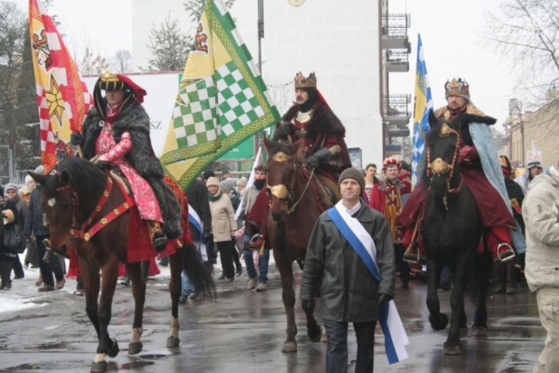 Orszak Trzech Króli po ostrowiecku Orszak Trzech Króli po ostrowiecku