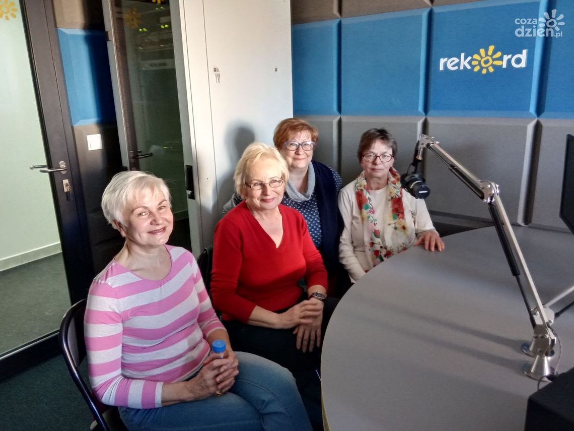 "Osiem kobiet" na scenie Etiudy "Osiem kobiet" na scenie Etiudy