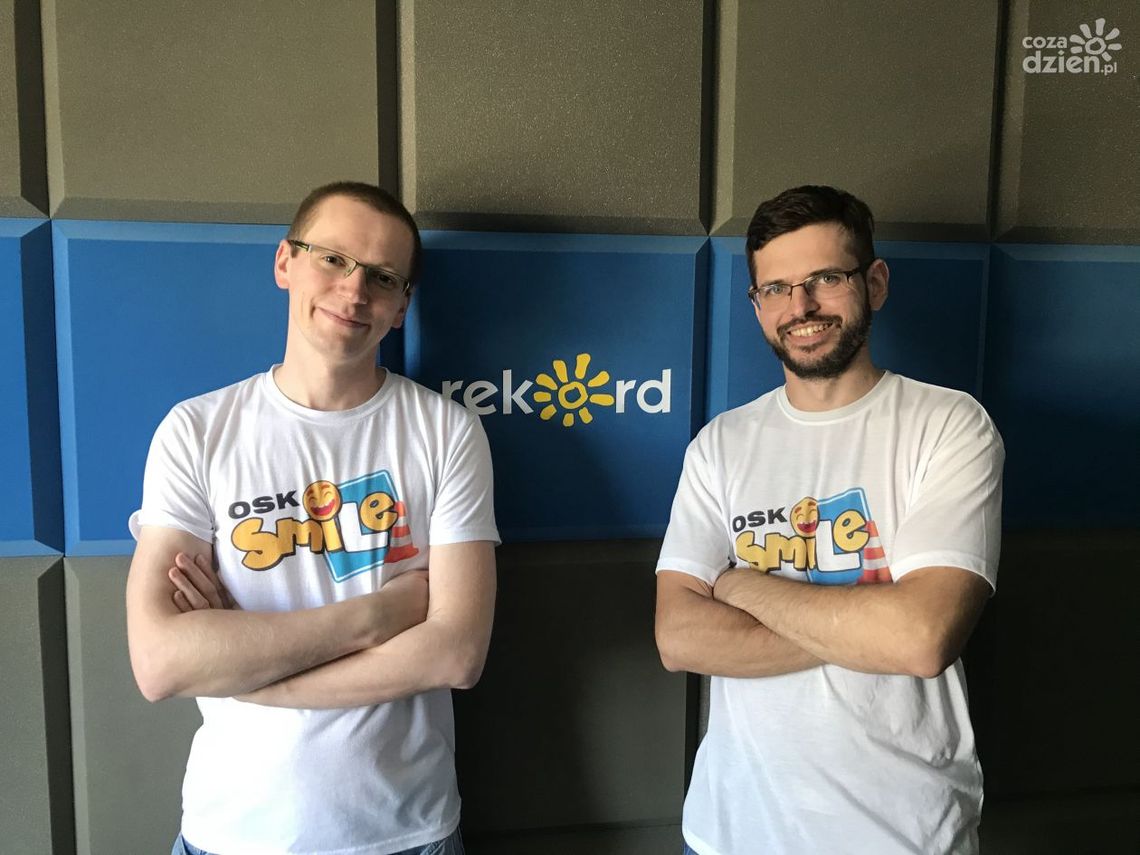 OSK Smile: Z zachowaniem podwójnego bezpieczeństwa wracamy na drogi