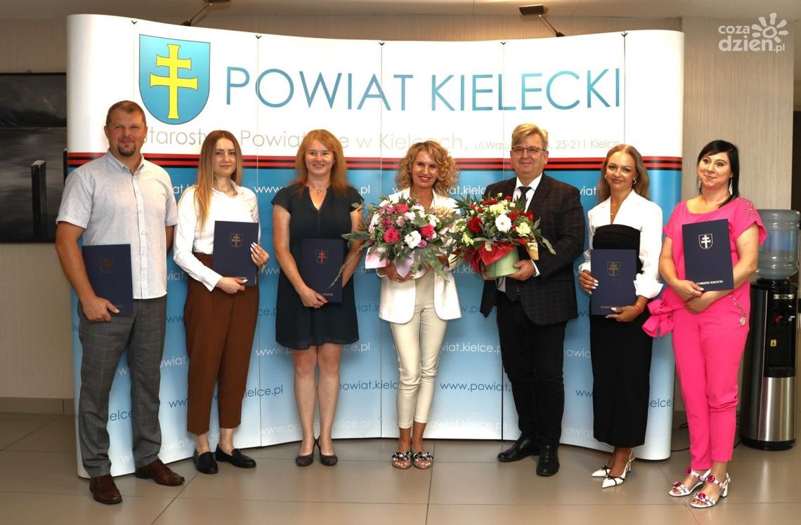 Ośmioro nauczycieli z awansem na stopień mianowanego