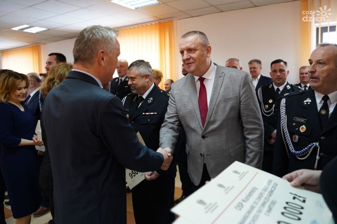 OSP w Janiku z promesą na zakup nowego wozu bojowego OSP w Janiku z promesą na zakup nowego wozu bojowego