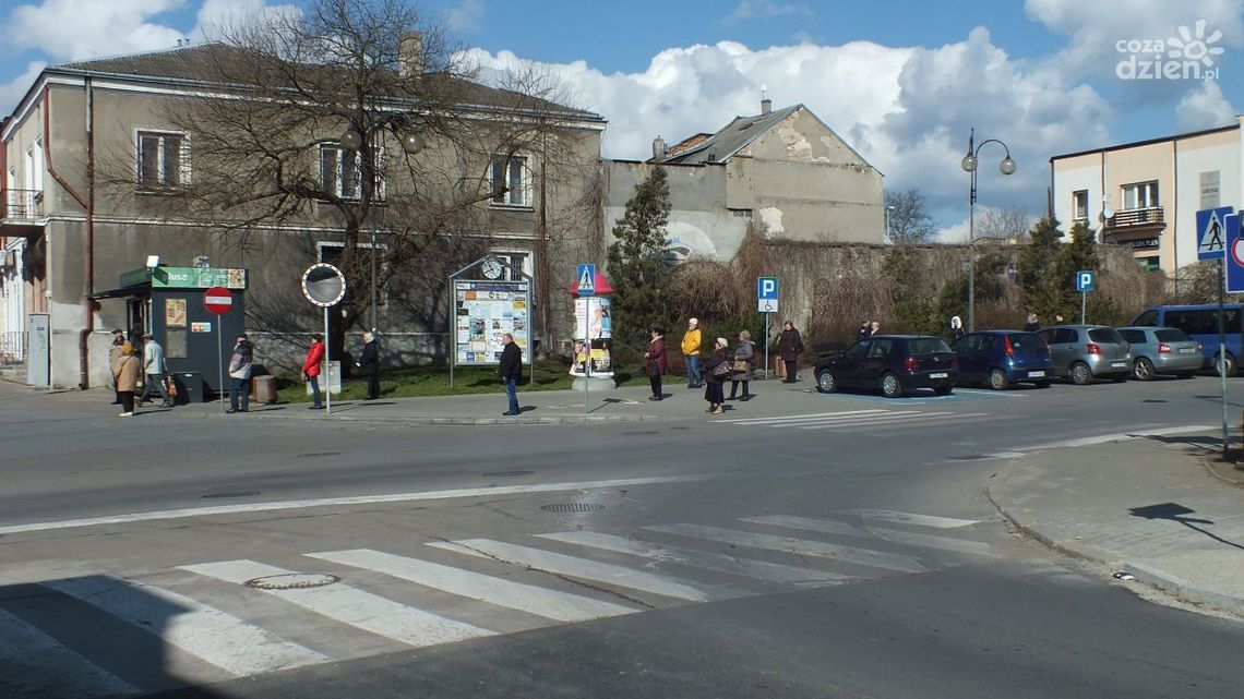 Ostrowczanie hurtem do banków Ostrowczanie hurtem do banków
