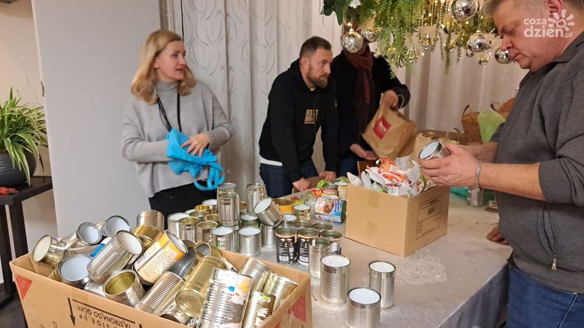 Ostrowczanie z pomocą humanitarną dla Ukrainy Ostrowczanie z pomocą humanitarną dla Ukrainy