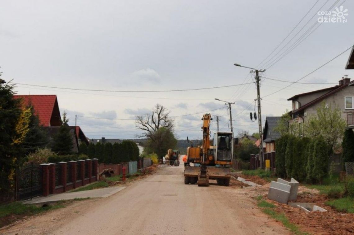 Ostrowiec otrzyma fundusze z rezerwy ogólnej na remonty dróg samorządowych Ostrowiec otrzyma fundusze z rezerwy ogólnej na remonty dróg samorządowych