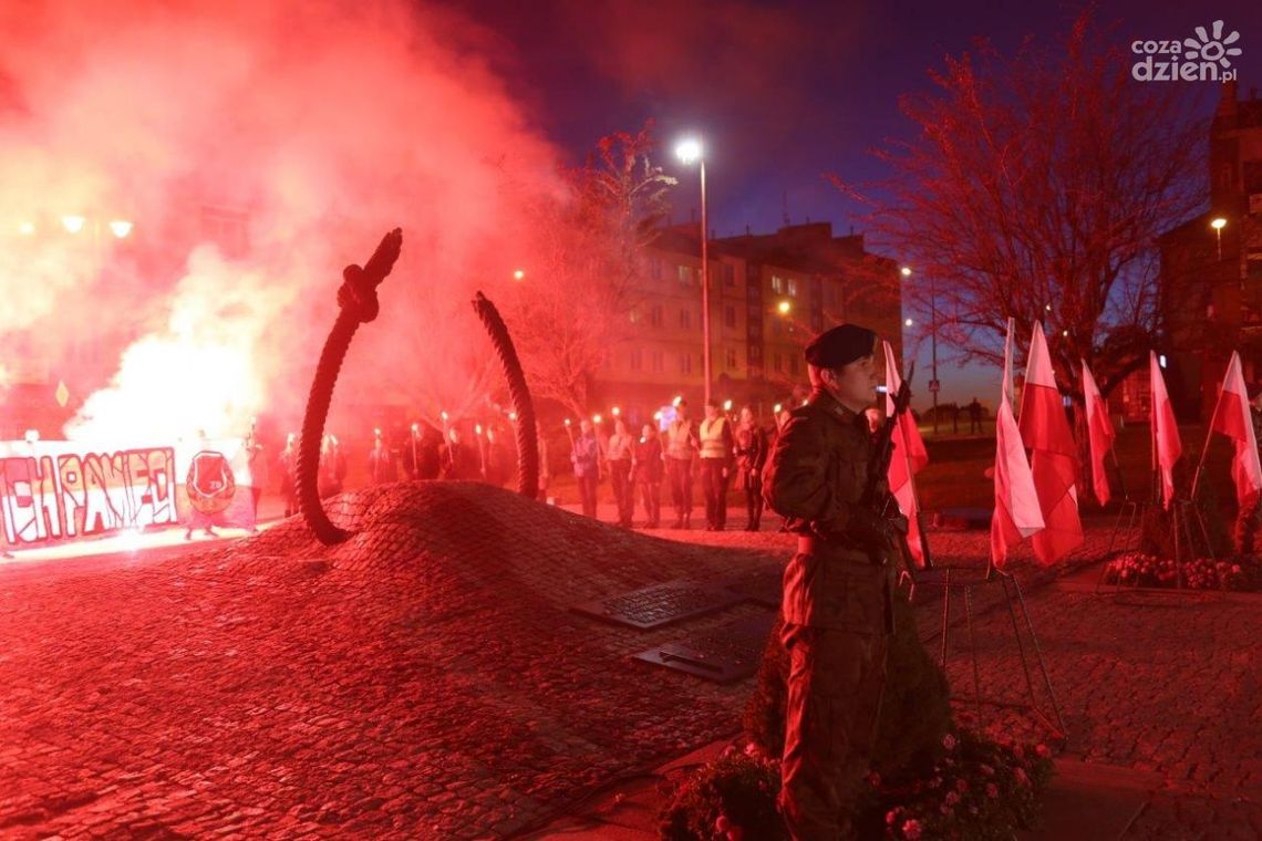 Ostrowiec pamiętał - hołd dla pomordowanych Ostrowiec pamiętał - hołd dla pomordowanych