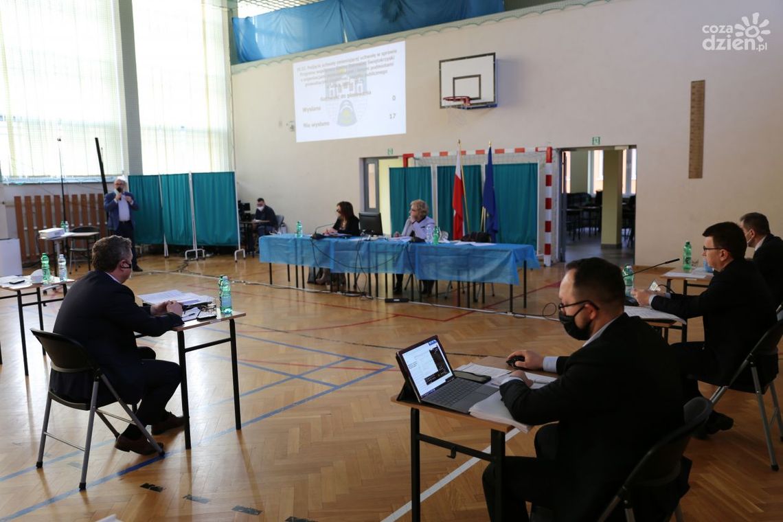 Ostrowiec Św. z nowym studium