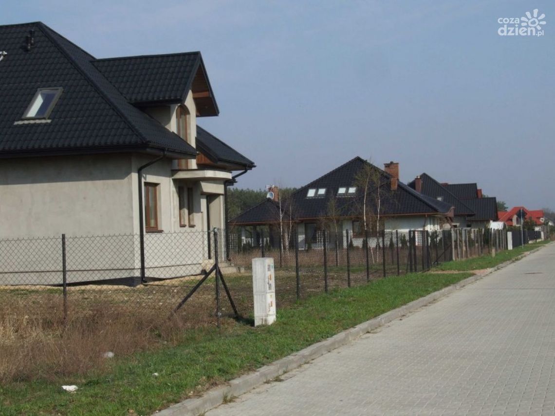 Ostrowiec Świętokrzyski. Miasto sprzedaje działki pod budownictwo jednorodzinne