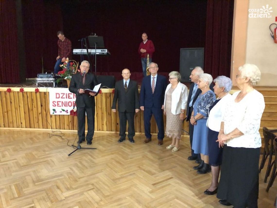 Ostrowieccy emeryci zapraszają na spotkanie z okazji Święta Kobiet Ostrowieccy emeryci zapraszają na spotkanie z okazji Święta Kobiet