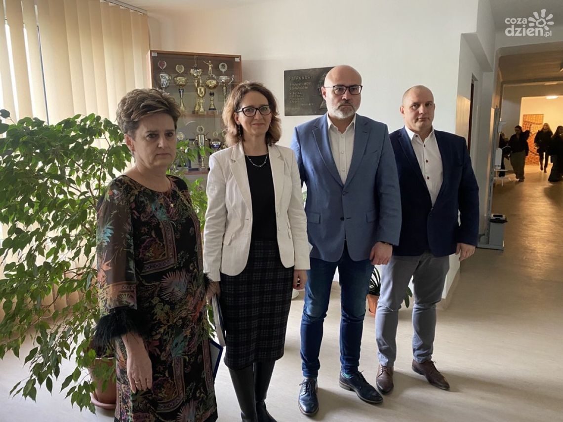 Ostrowieccy licealiści mogą liczyć na "Mistrzowski start w przyszłość"