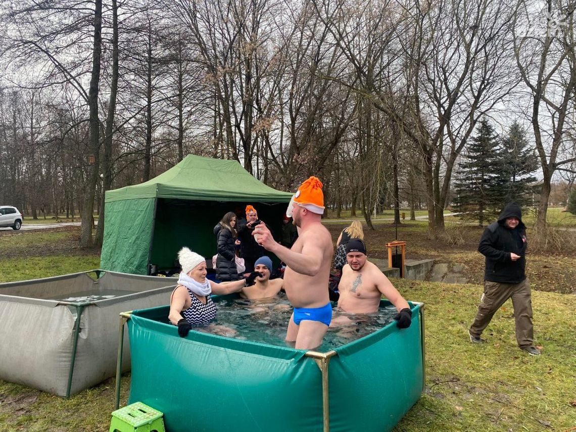 Ostrowieccy sportowcy wspierają WOŚP Ostrowieccy sportowcy wspierają WOŚP