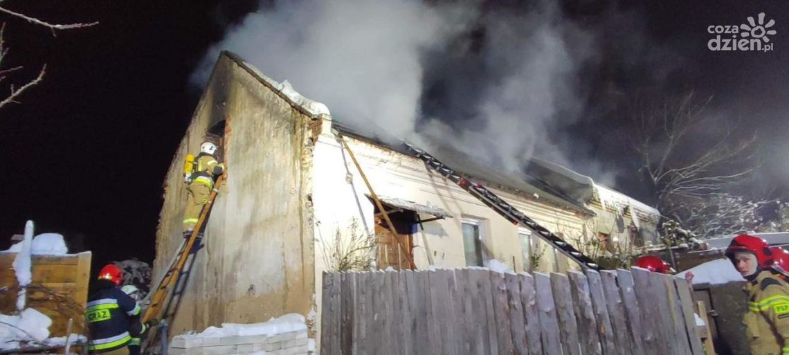 Ostrowieccy strażacy walczyli ze skutkami zimy Ostrowieccy strażacy walczyli ze skutkami zimy