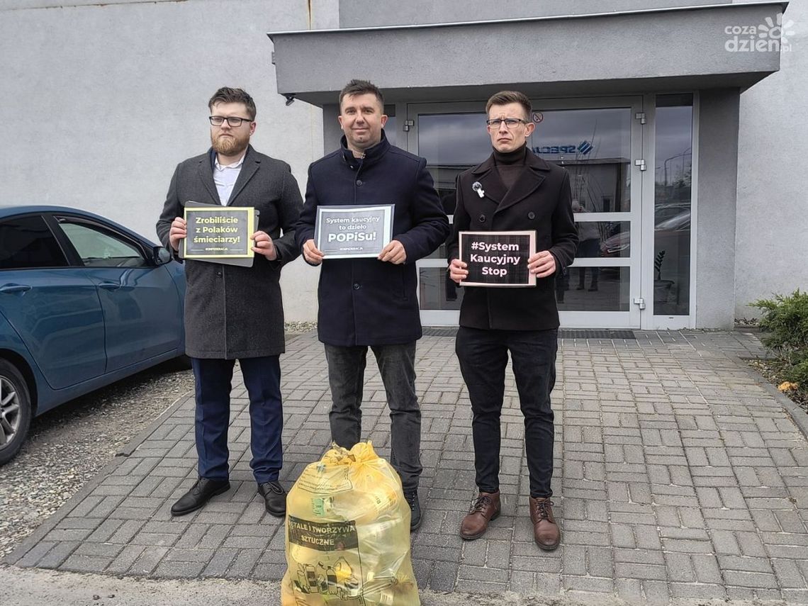 Ostrowiecka Konfederacja: "Nie róbcie z nas śmieciarzy" Ostrowiecka Konfederacja: "Nie róbcie z nas śmieciarzy"