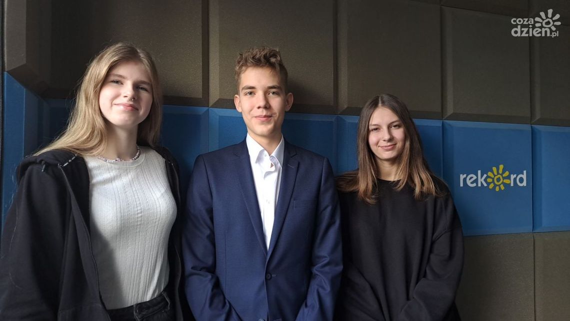 Ostrowiecka Młodzieżowa Rada Miasta z ambitnymi pomysłami dla swoich rówieśników Ostrowiecka Młodzieżowa Rada Miasta z ambitnymi pomysłami dla swoich rówieśników