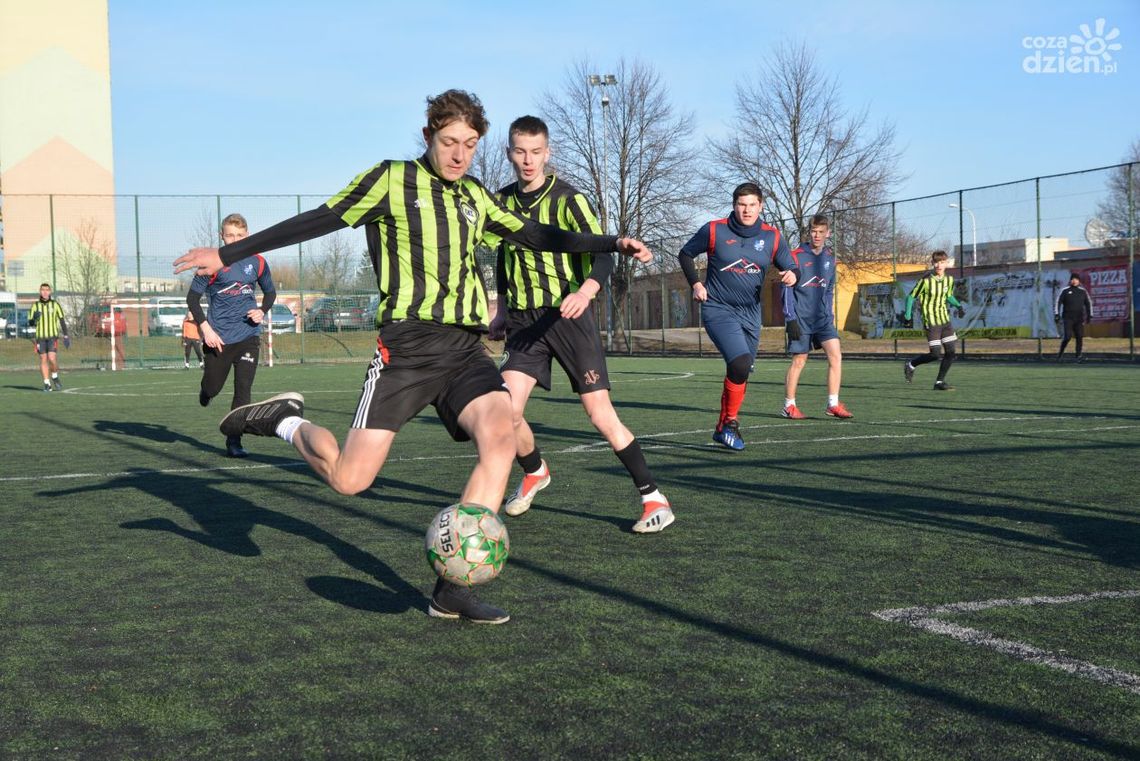 Ostrowiecki MOSiR zaprasza na Noworoczny Turniej Piłki Nożnej 2023
