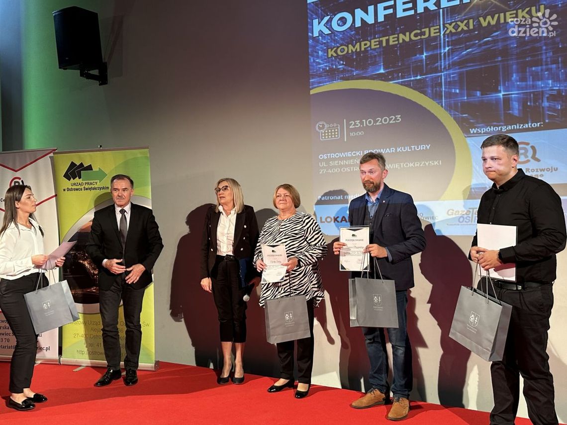 Ostrowiecki pośredniak stawia na cyfrowe kompetencje przyszłych kadr Ostrowiecki pośredniak stawia na cyfrowe kompetencje przyszłych kadr