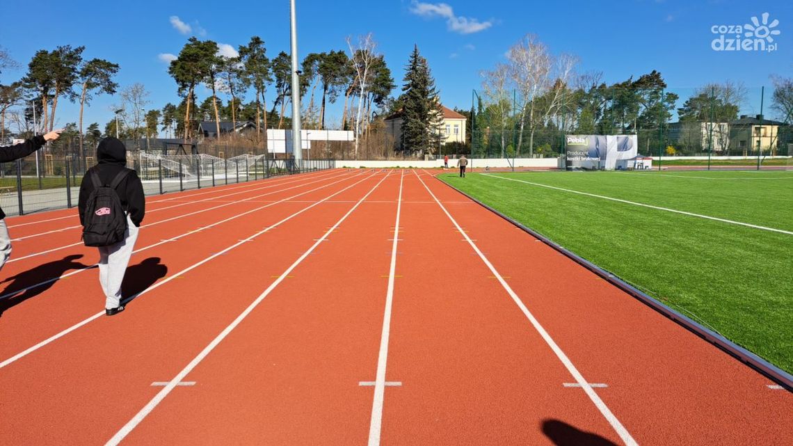 Ostrowiecki stadion lekkoatletyczny dostępny też dla amatorów lekkiej atletyki Ostrowiecki stadion lekkoatletyczny dostępny też dla amatorów lekkiej atletyki