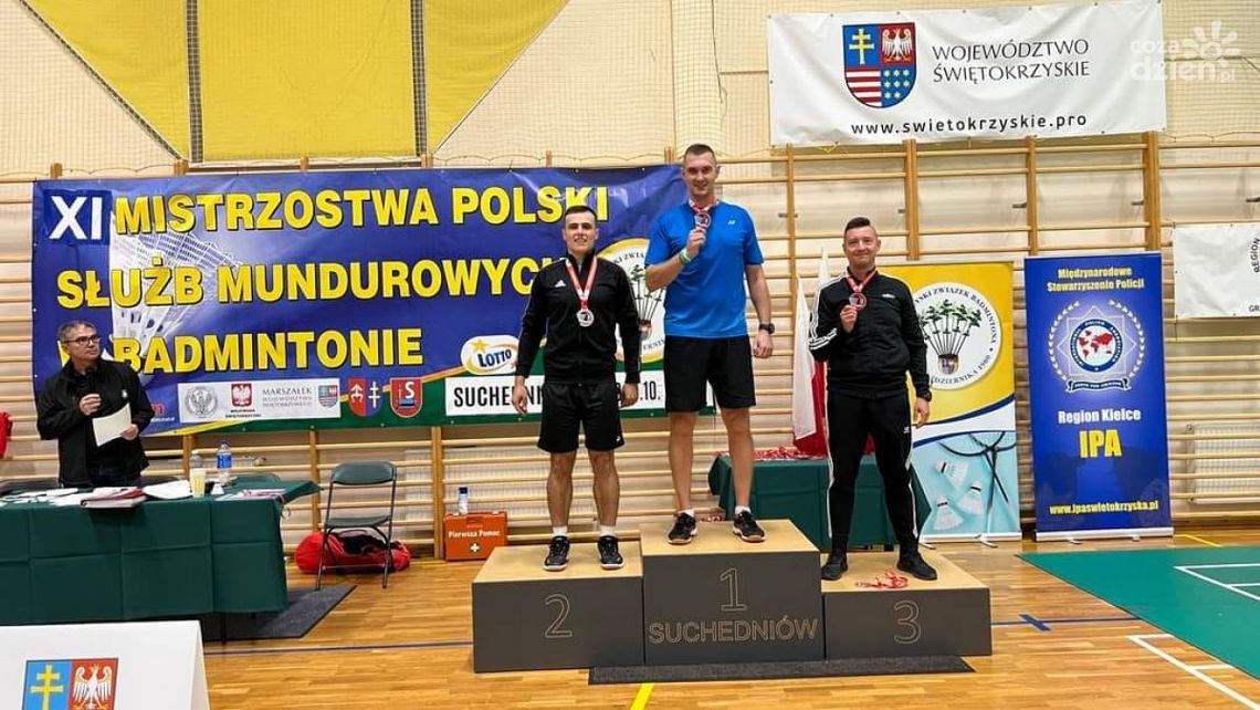 Ostrowiecki strażak medalistą w turnieju w badmintona Ostrowiecki strażak medalistą w turnieju w badmintona