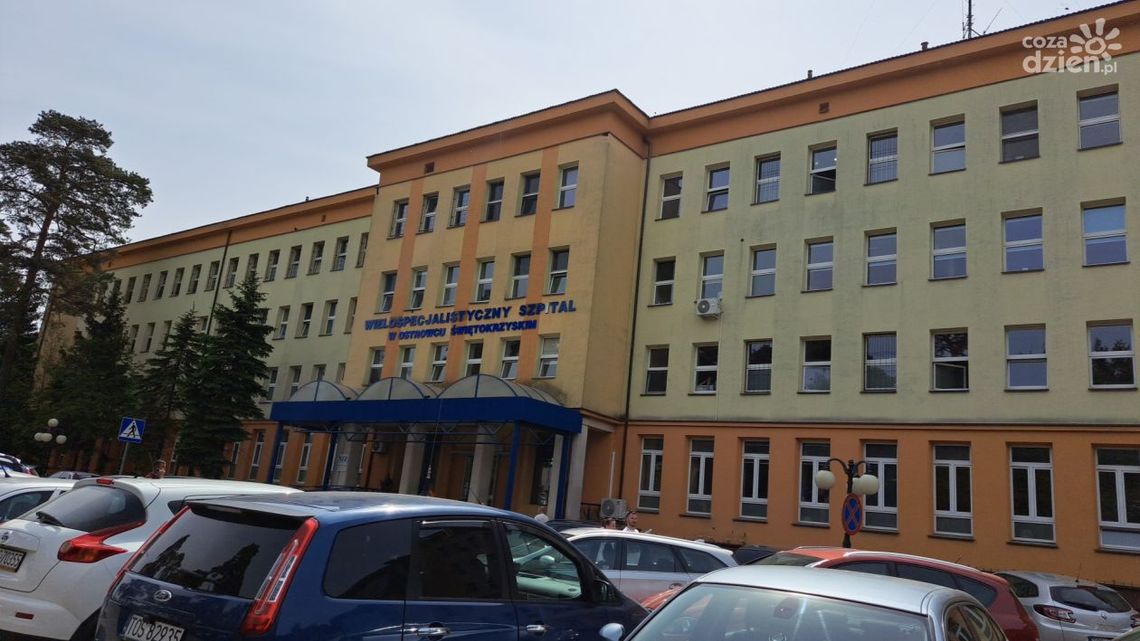 Ostrowiecki szpital włączył się w ogólnopolską kampanię "Różowy Październik" Ostrowiecki szpital włączył się w ogólnopolską kampanię "Różowy Październik"