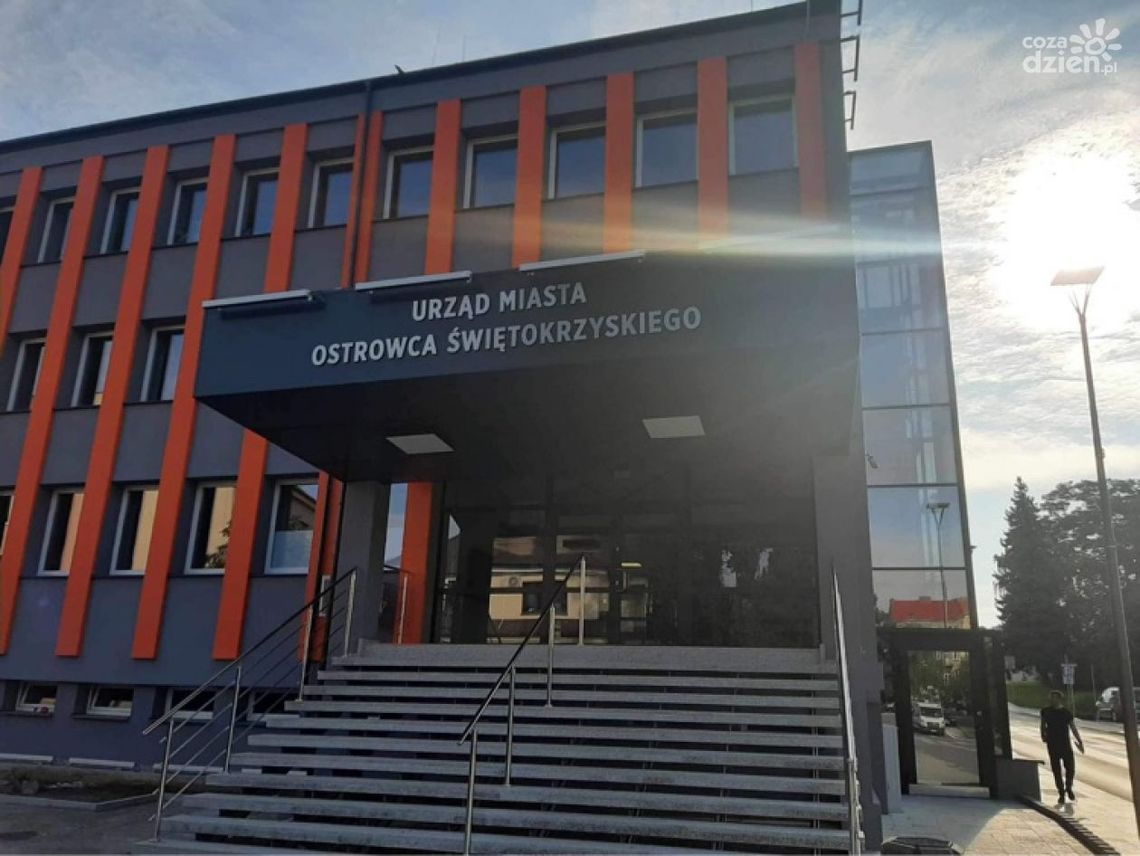 Ostrowiecki urząd miasta po generalnym remoncie Ostrowiecki urząd miasta po generalnym remoncie