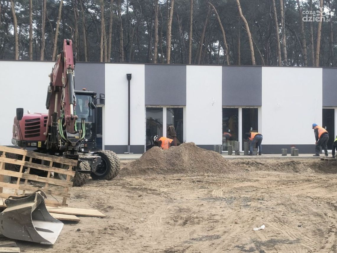 Ostrowiecki ZOL rozbudowuje się a pacjenci zapisują się w kolejkę Ostrowiecki ZOL rozbudowuje się a pacjenci zapisują się w kolejkę